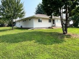 featured image of 2612 Henry Ave