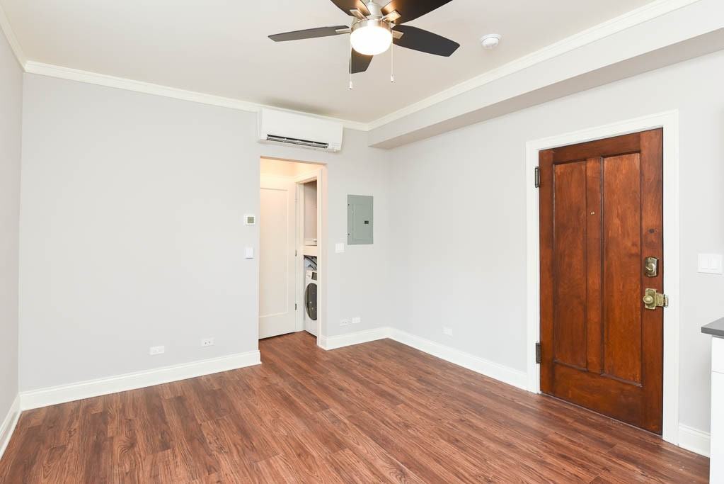 640 W Wrightwood Ave #109 - Photo 5 of 18