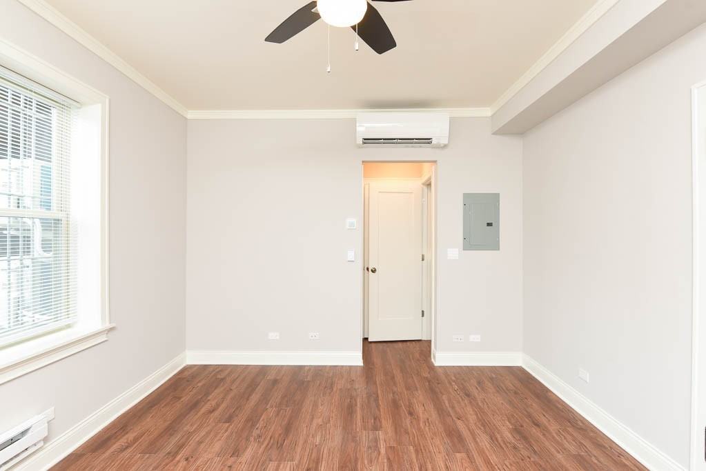 640 W Wrightwood Ave #109 - Photo 6 of 18