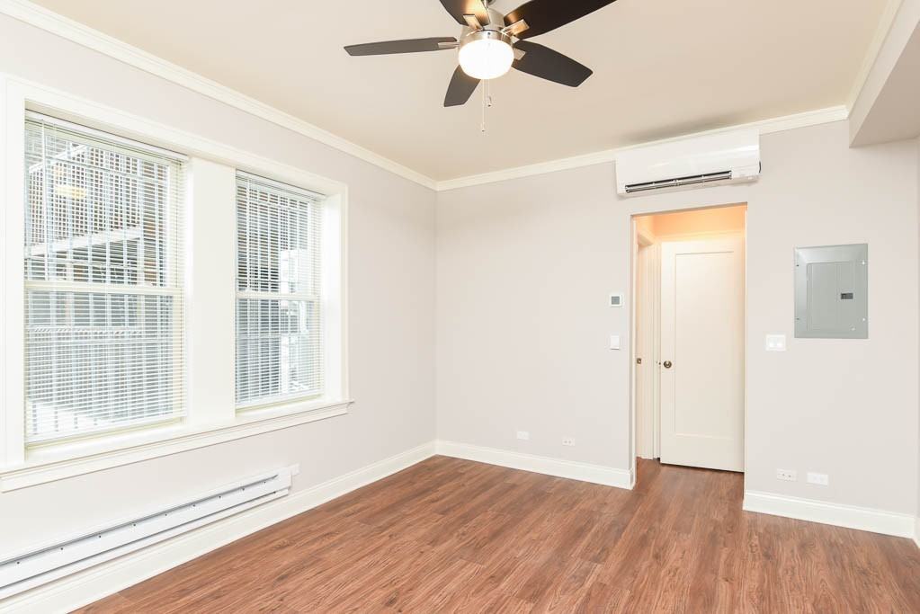 640 W Wrightwood Ave #109 - Photo 7 of 18