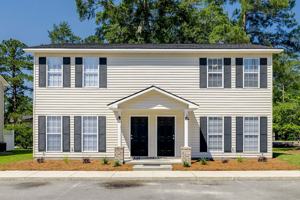 featured image of 509 W 9th St