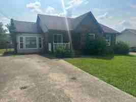 featured image of 1121 Tobacco Rd