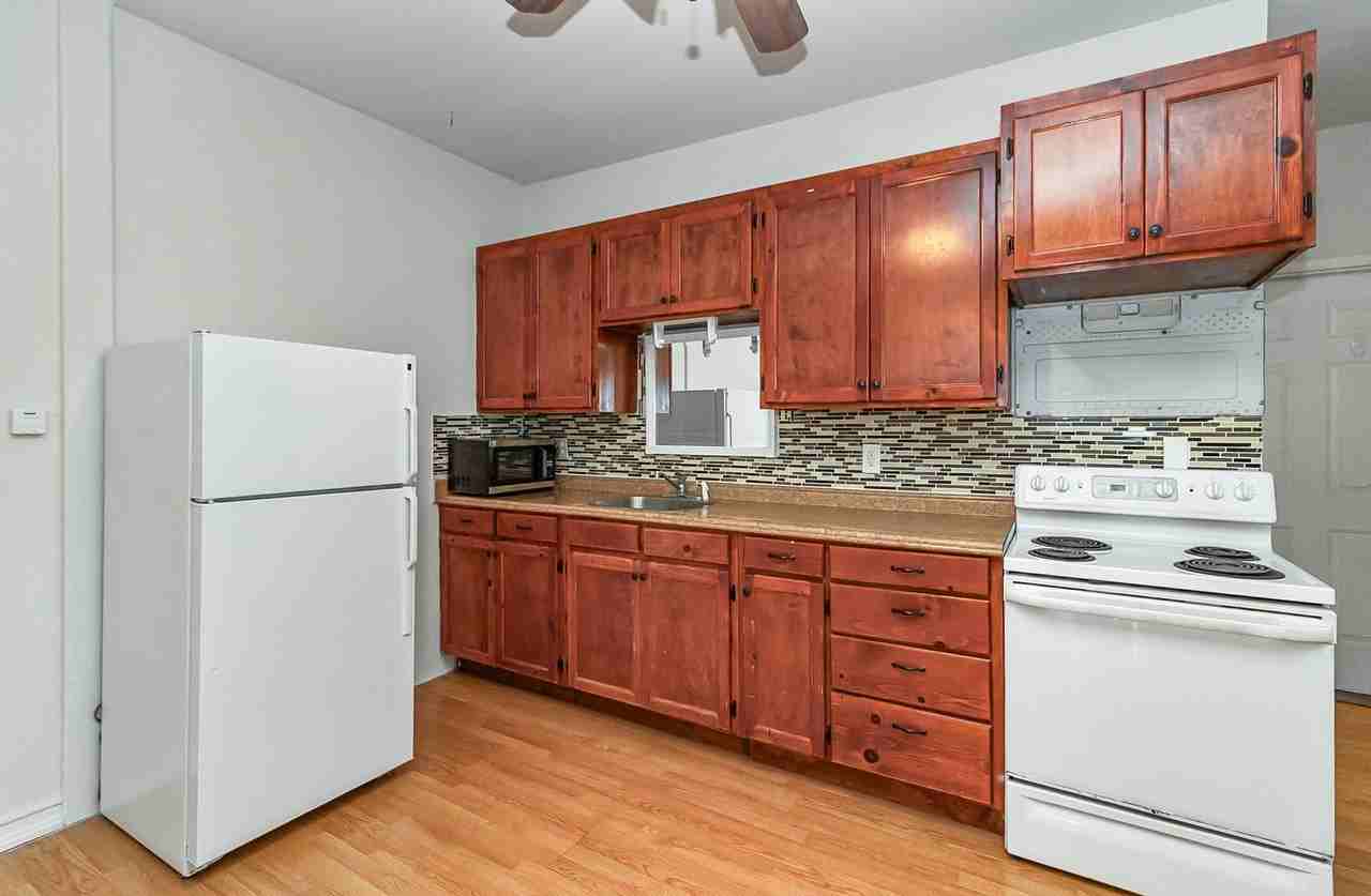 6609 1/2 Elliott Way - Photo 5 of 10