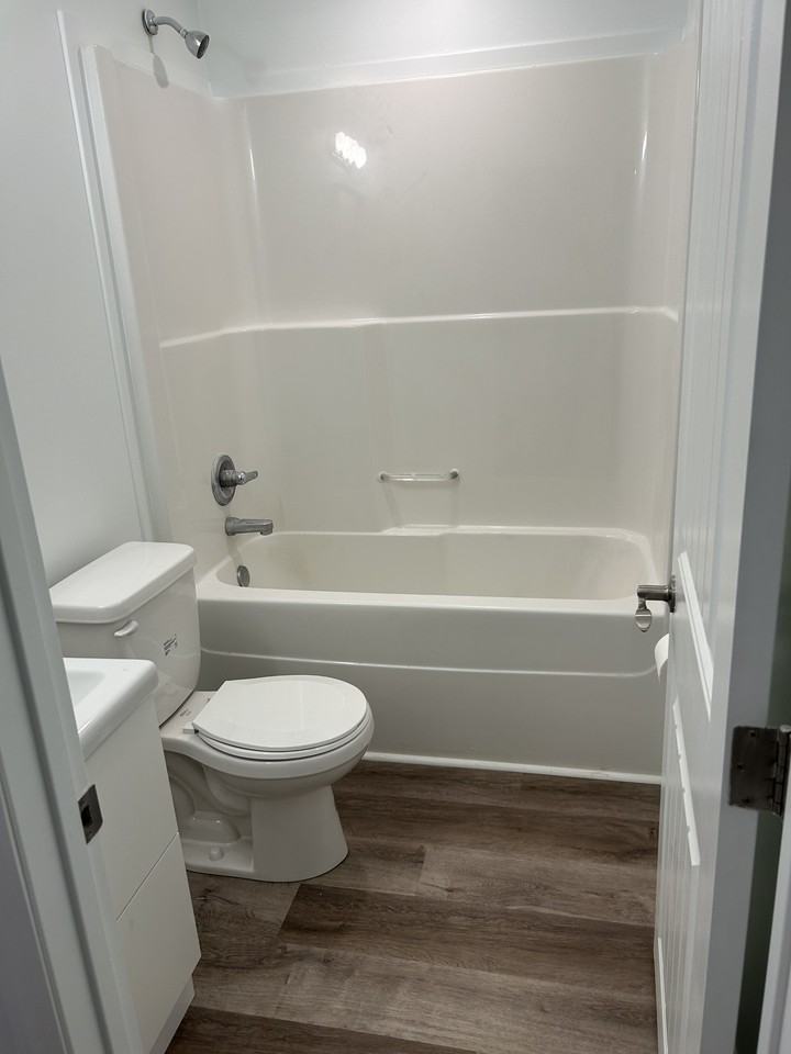 6315 122 Ave Nw Bsmt #6315BS - Photo 2 of 7