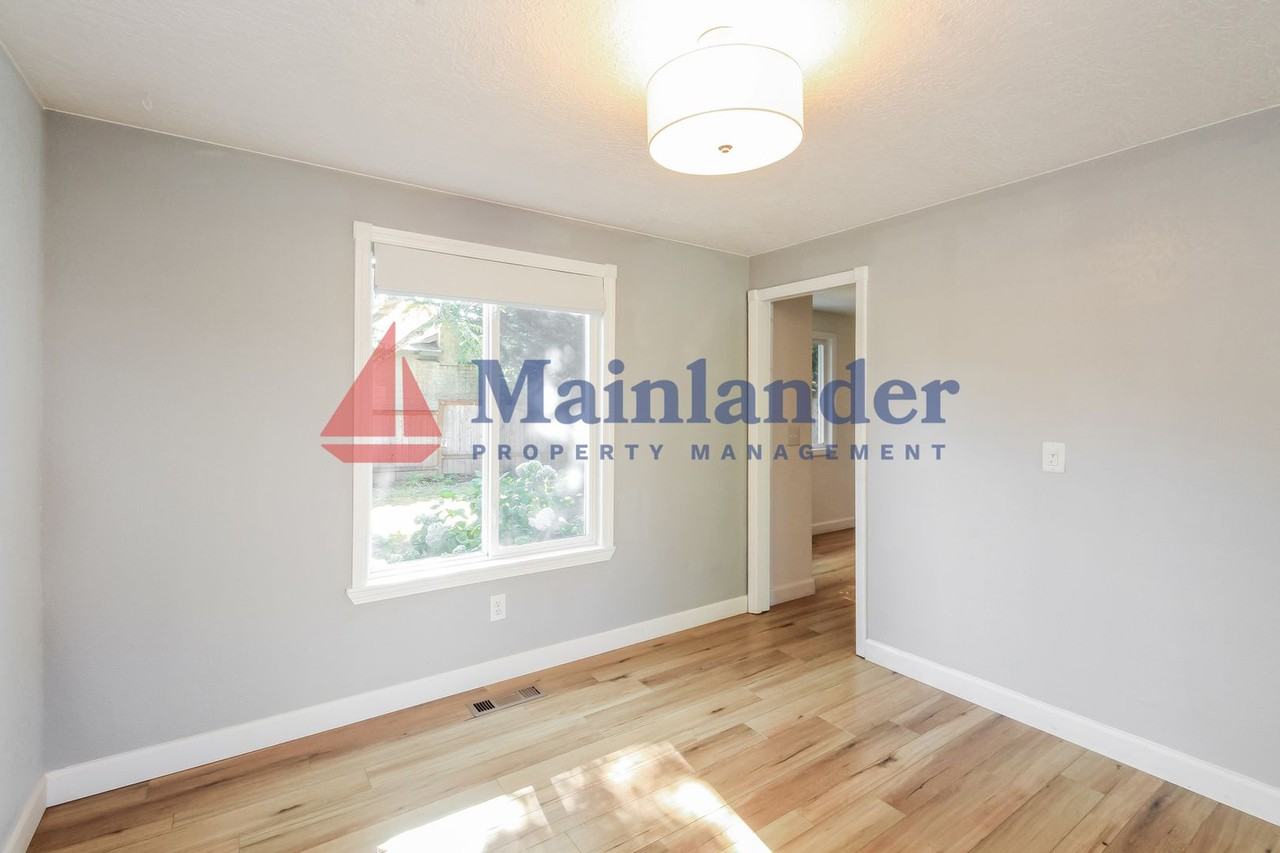 13338 Sw Shore Dr - Photo 6 of 50