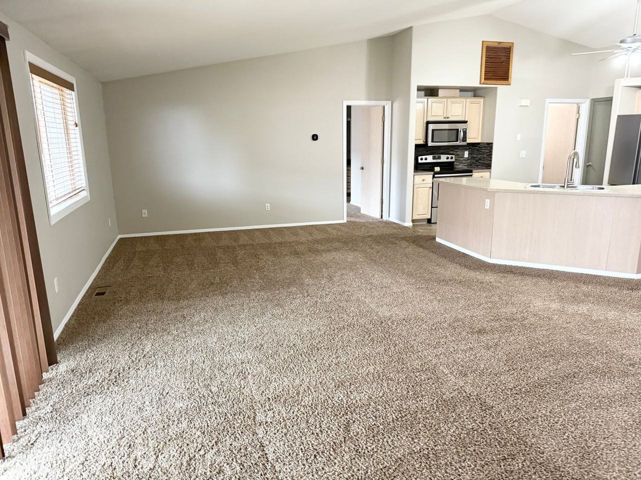 1604 Nw 5th Ave - Photo 5 of 19