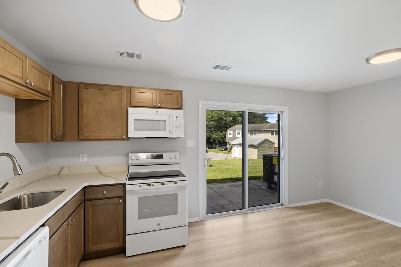 30 Heritage Ct - Photo 7 of 25