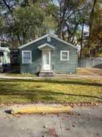 featured image of 939 N 22nd St