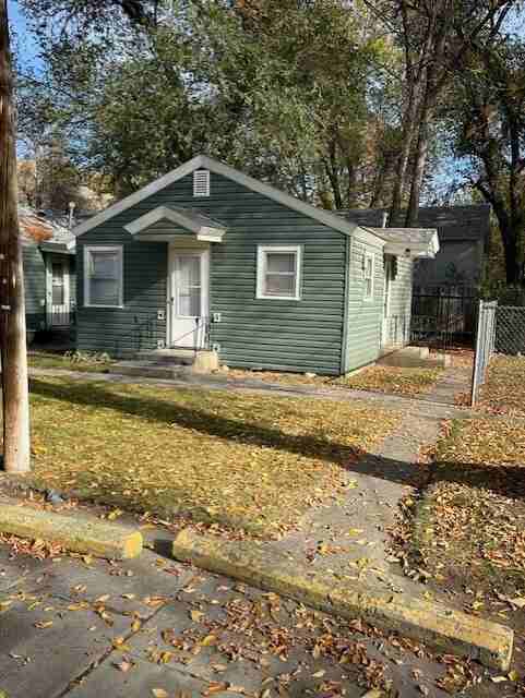 939 North 22nd Street - Photo 2 of 7