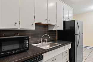 22521 30th Ave S Des Moines - Photo 1 of 1