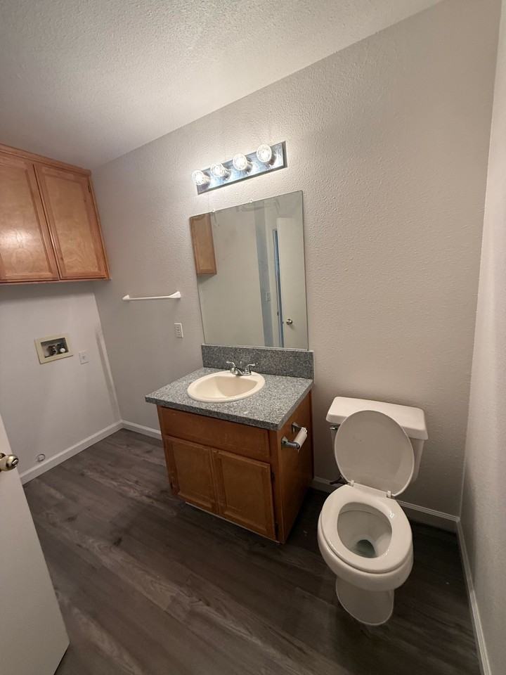 3400 Roanoke Court - Photo 2 of 17