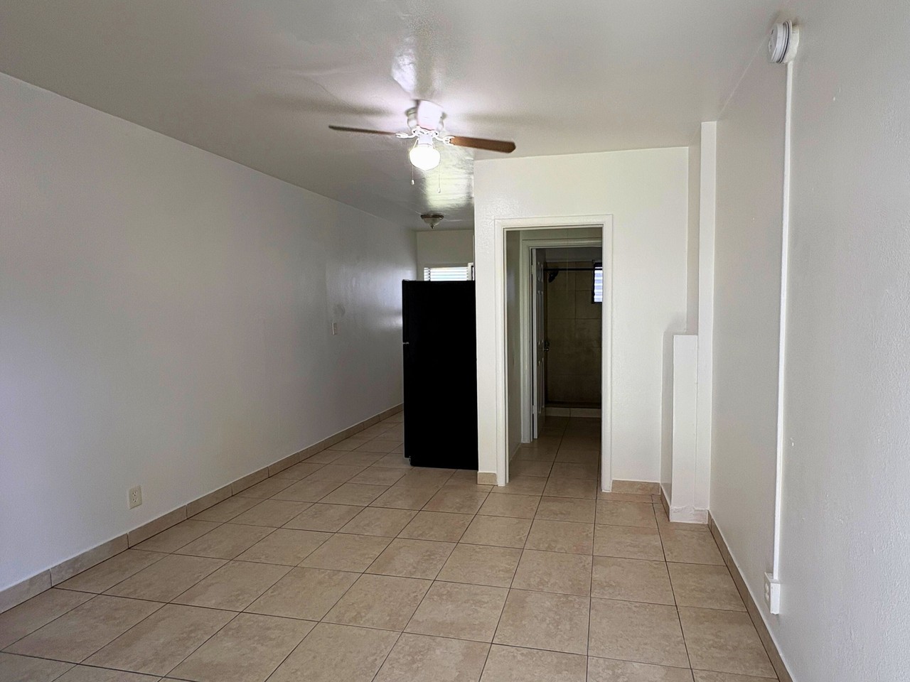 918 South Federal Highway - Photo 2 of 11