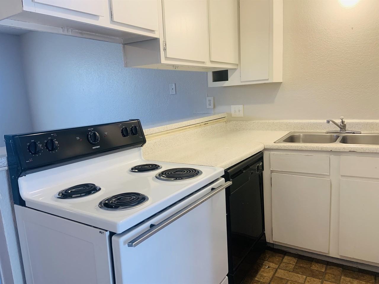 3509 North Nesbitt Ave - Photo 4 of 25