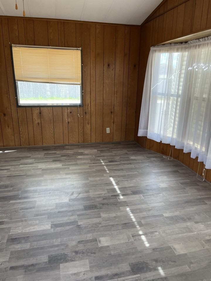 310 South Val Verde Road - Photo 3 of 50