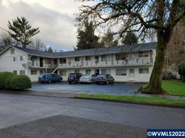 featured image of 425 Se Holly Way