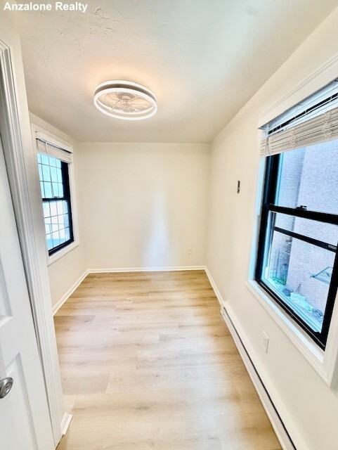 7 Tileston St #2 - Photo 3 of 12