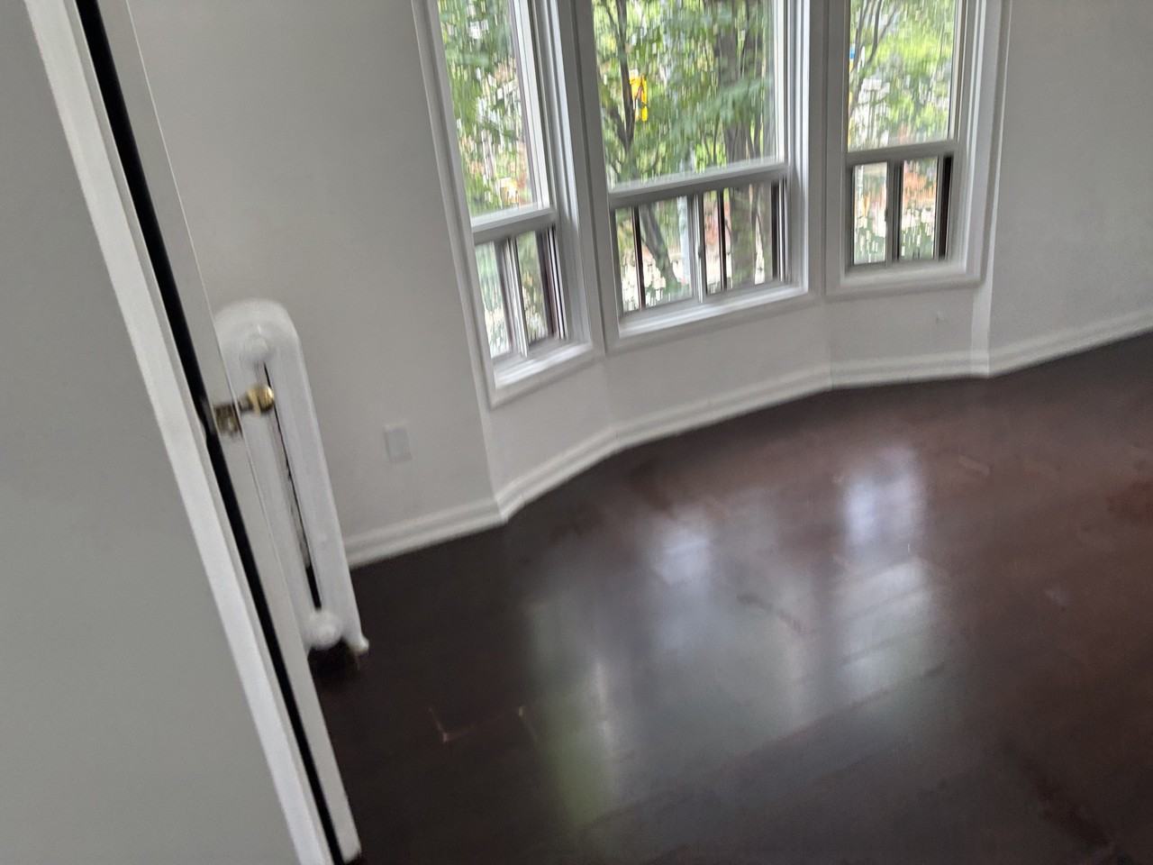 124 Spencer Avenue - Photo 3 of 6