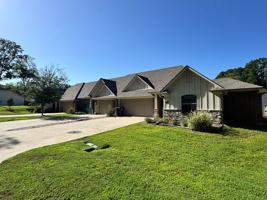 featured image of 1007 Mcclenny Dr