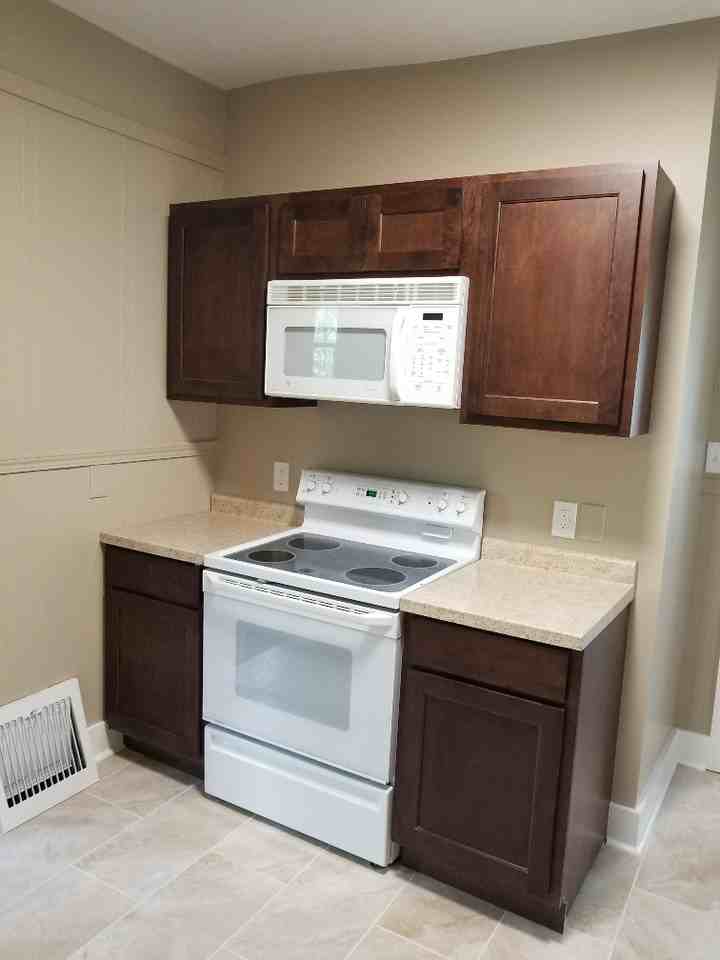 2131 Drexel St - Photo 4 of 10
