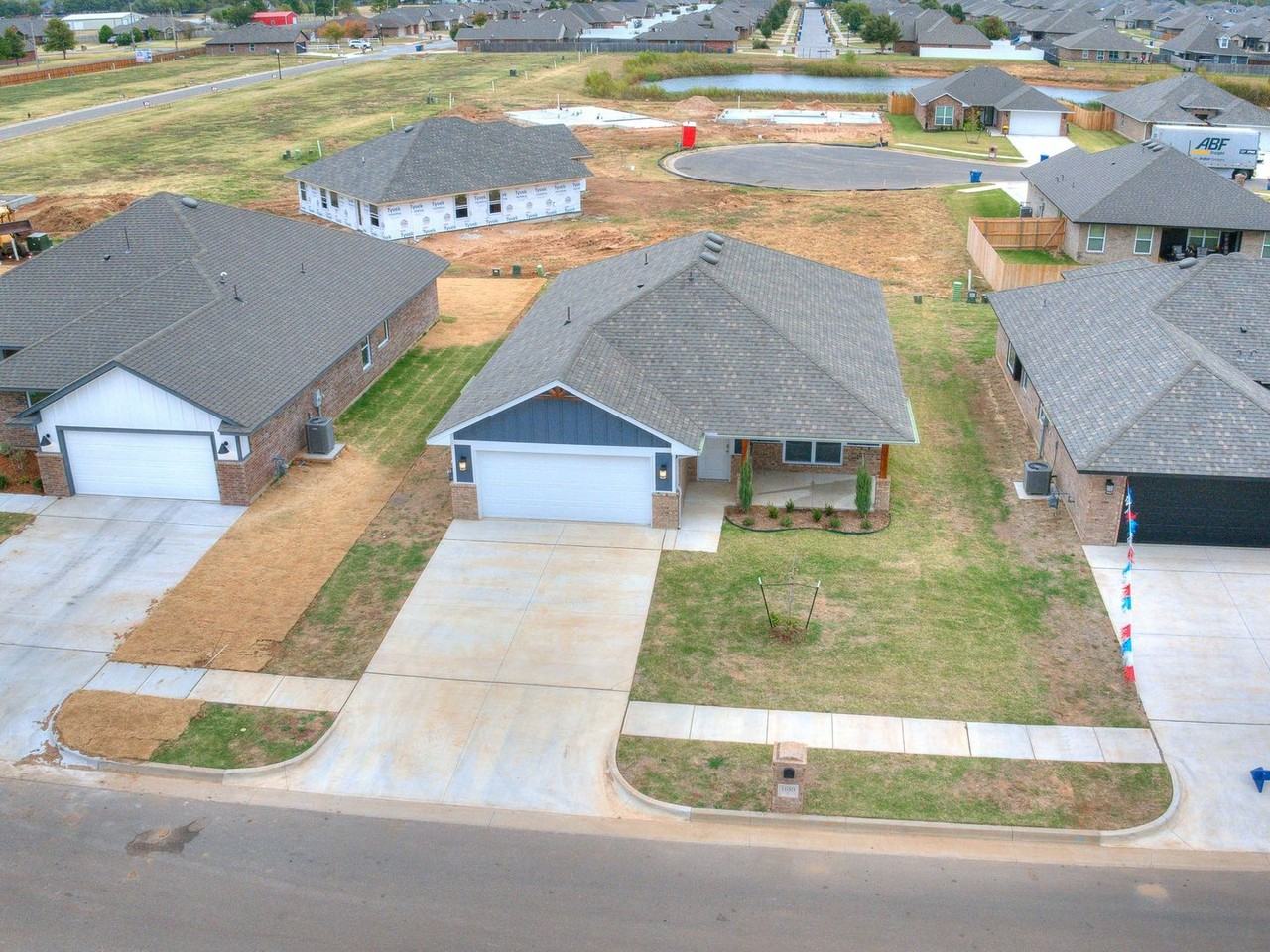 1680 Addington Rd - Photo 4 of 20