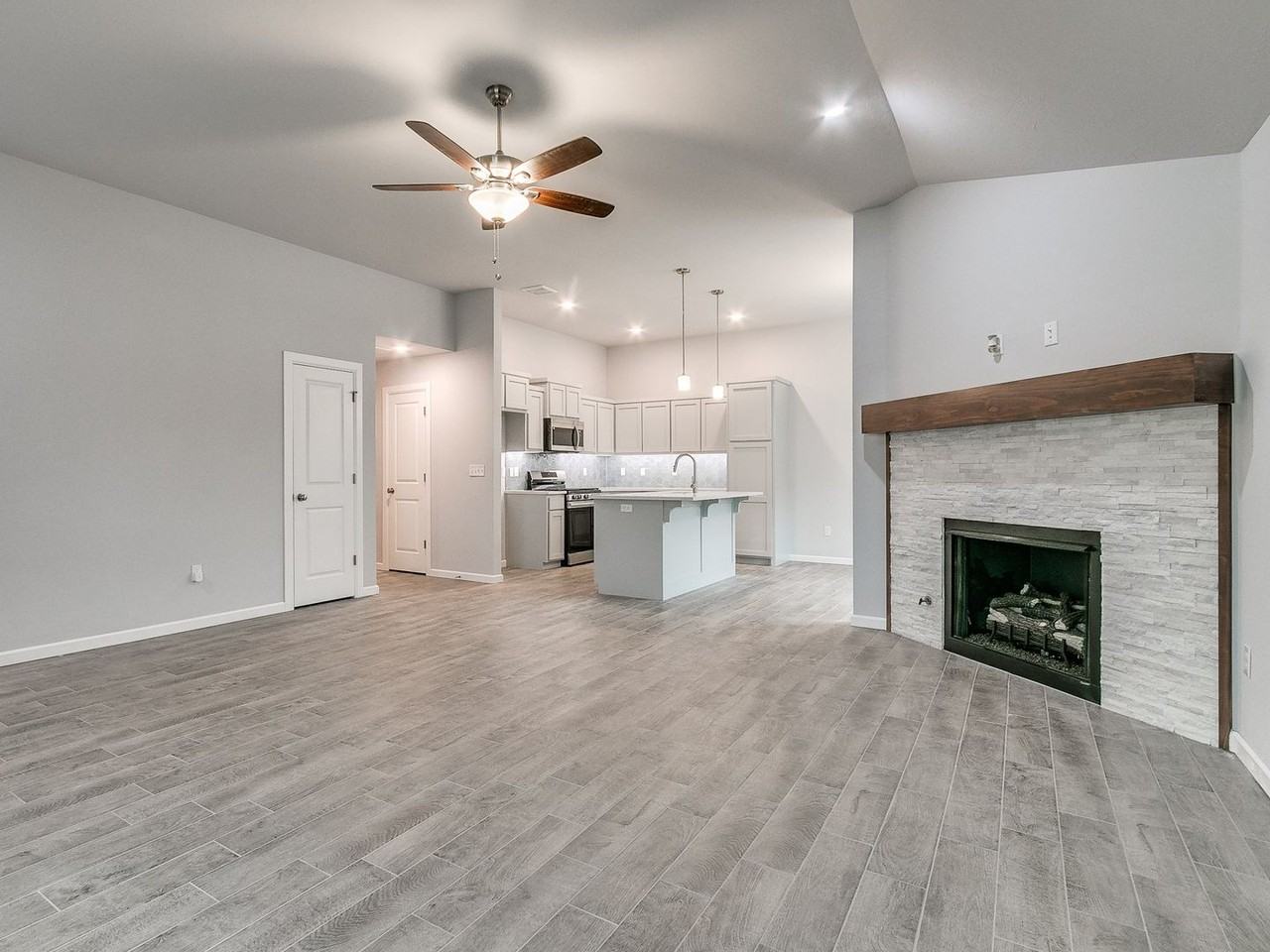 1680 Addington Rd - Photo 7 of 20