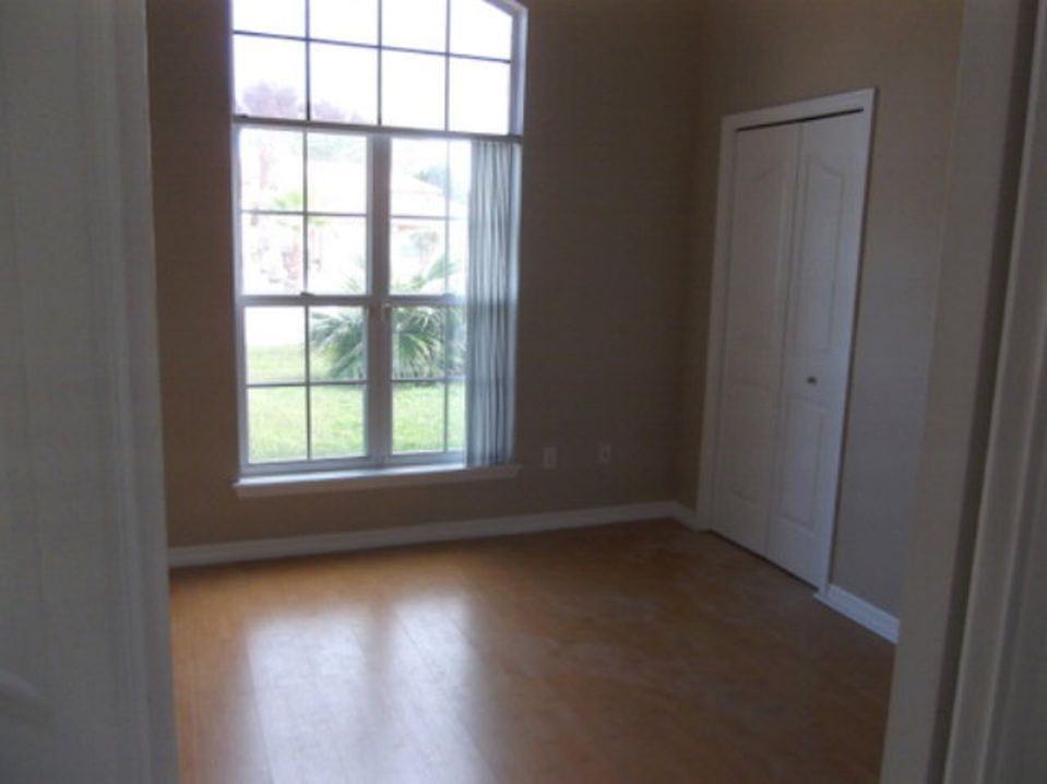 162 Barrington Dr - Photo 6 of 13