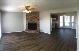 featured image of 3000 W Houston Pl