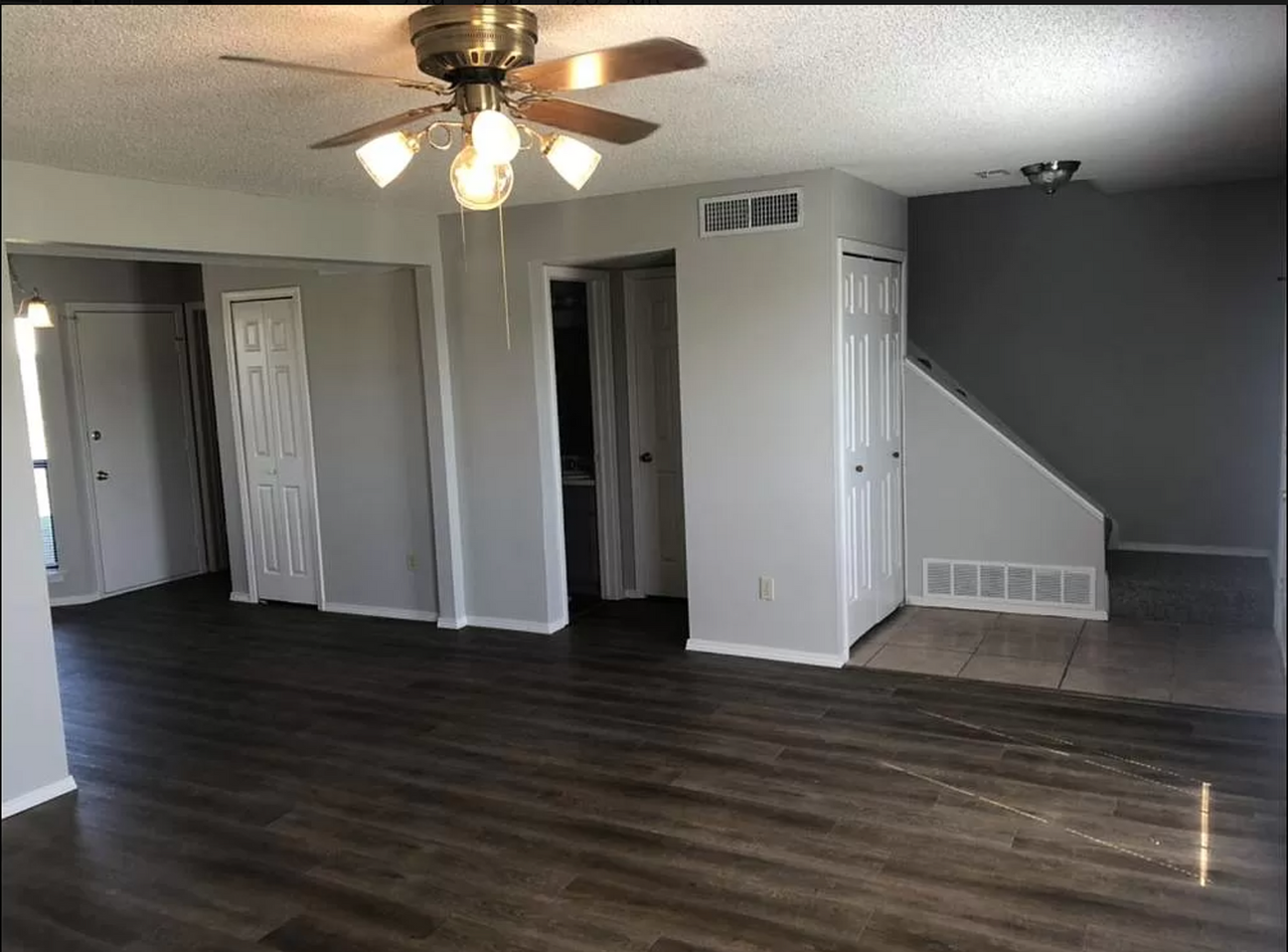3000 W Houston Pl - Photo 2 of 7
