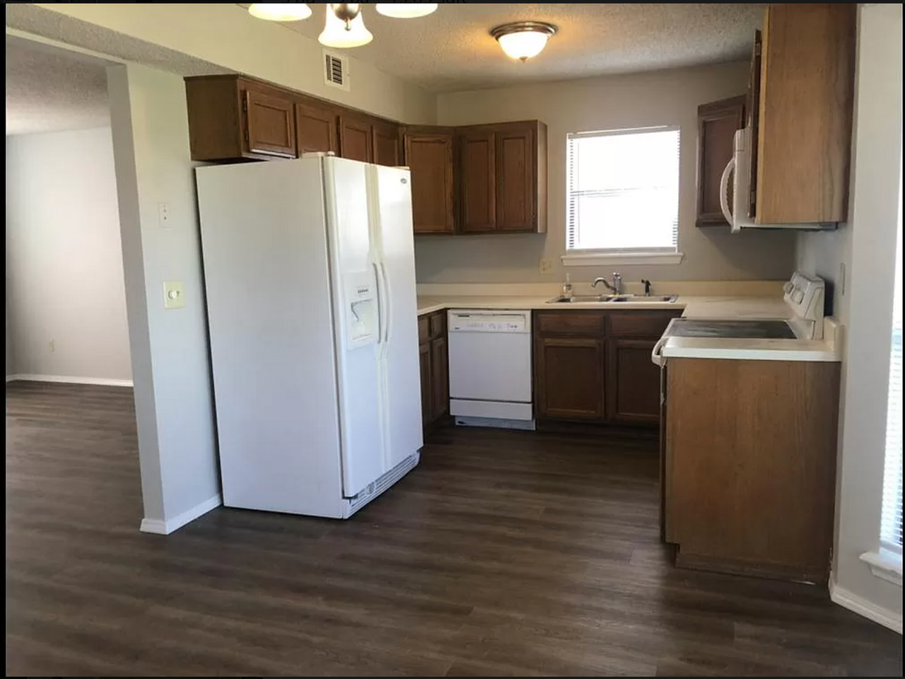3000 W Houston Pl - Photo 7 of 7