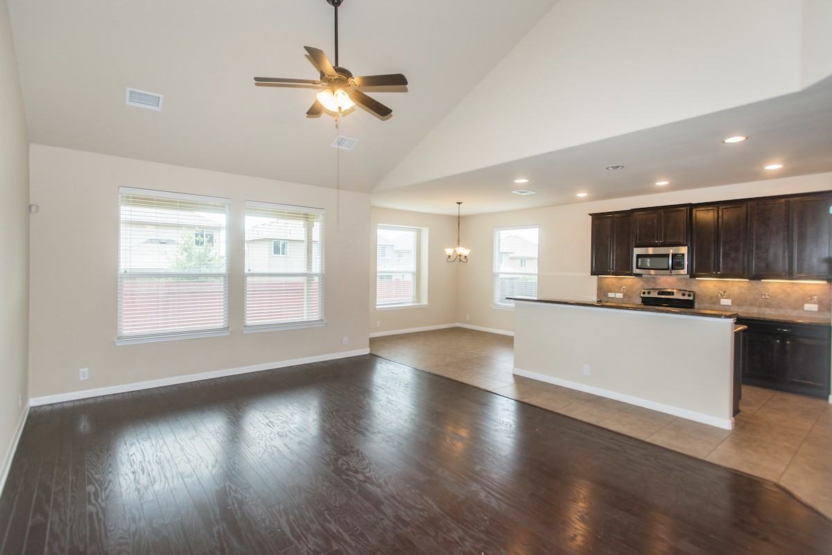 1902 Laminar Creek Rd - Photo 4 of 32