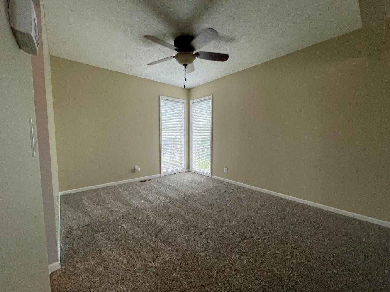 11412 S 43rd St - Photo 3 of 14