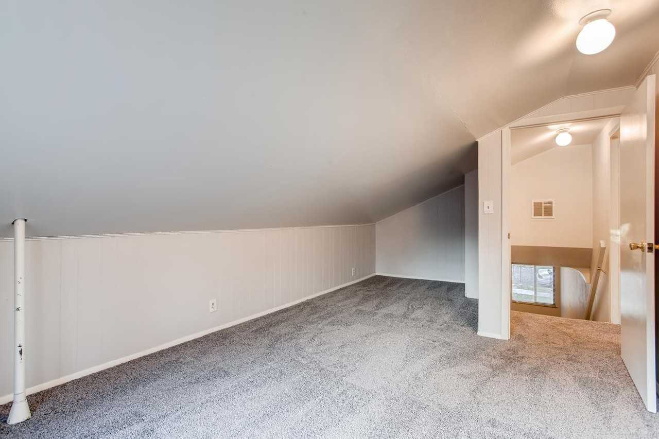 1140 Milwaukee St - Photo 7 of 11