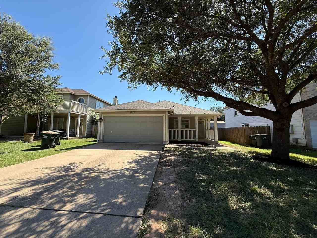 1030 London Ln - Photo 2 of 23