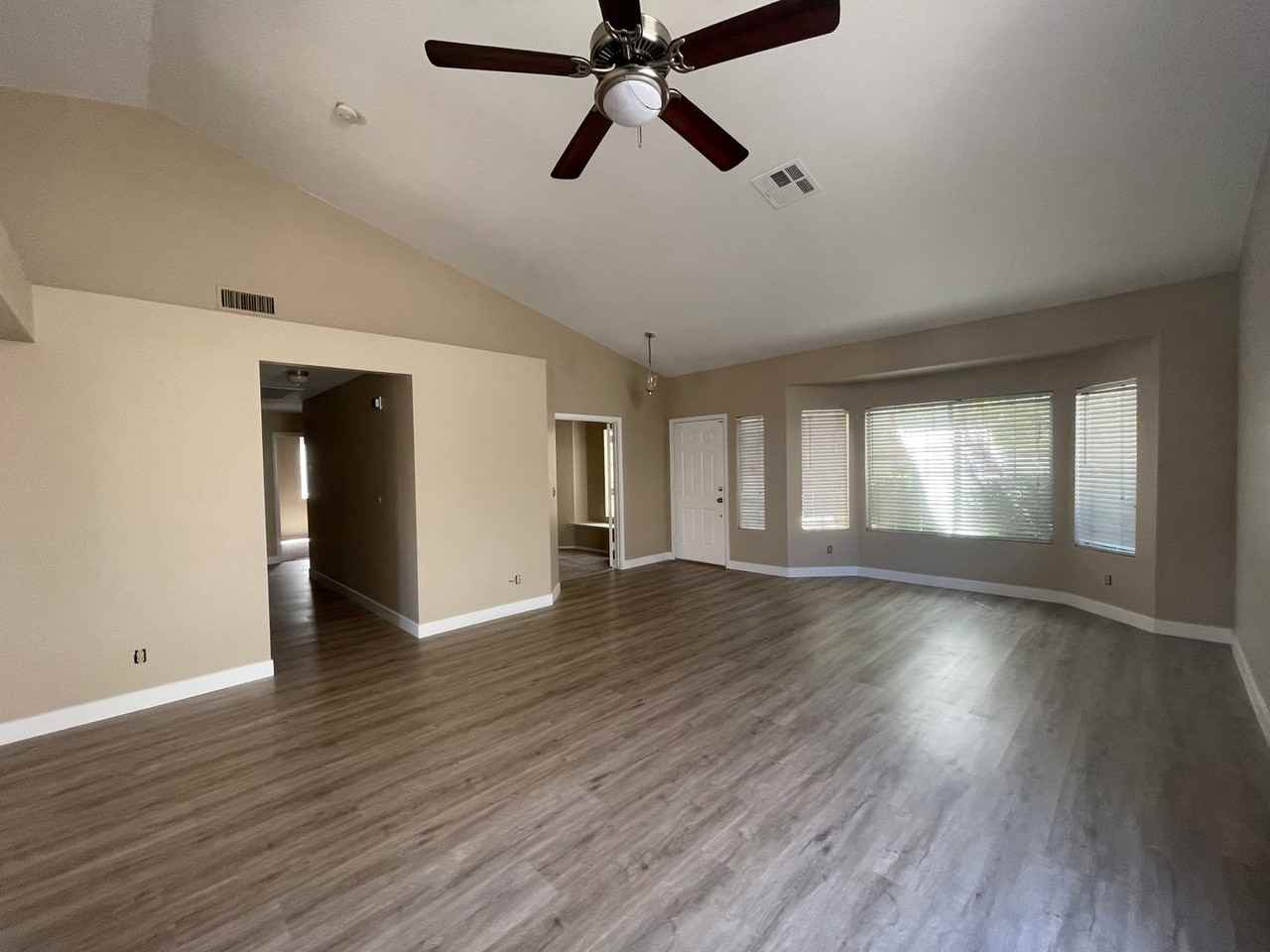 2226 Crown Valley Ln - Photo 3 of 13