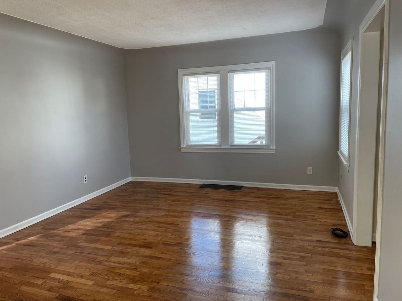 4909 Florida Ave Sw - Photo 7 of 22