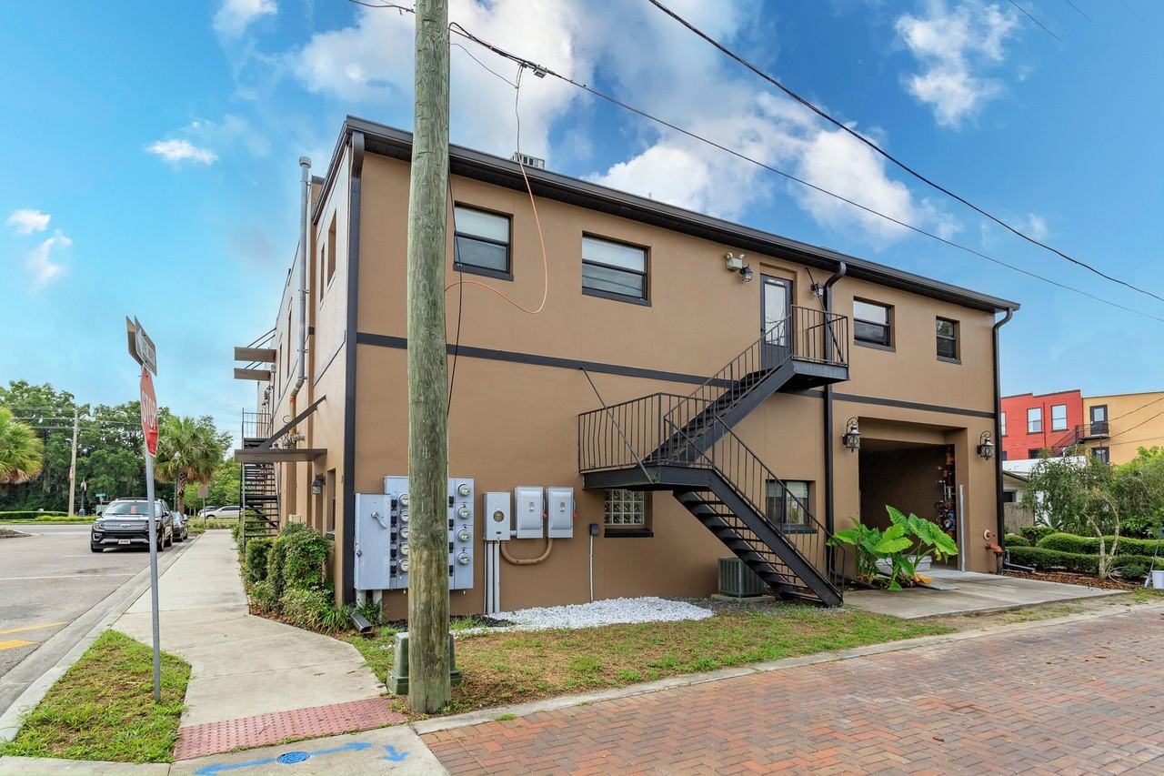 Towne View Place - Photo 5 of 11