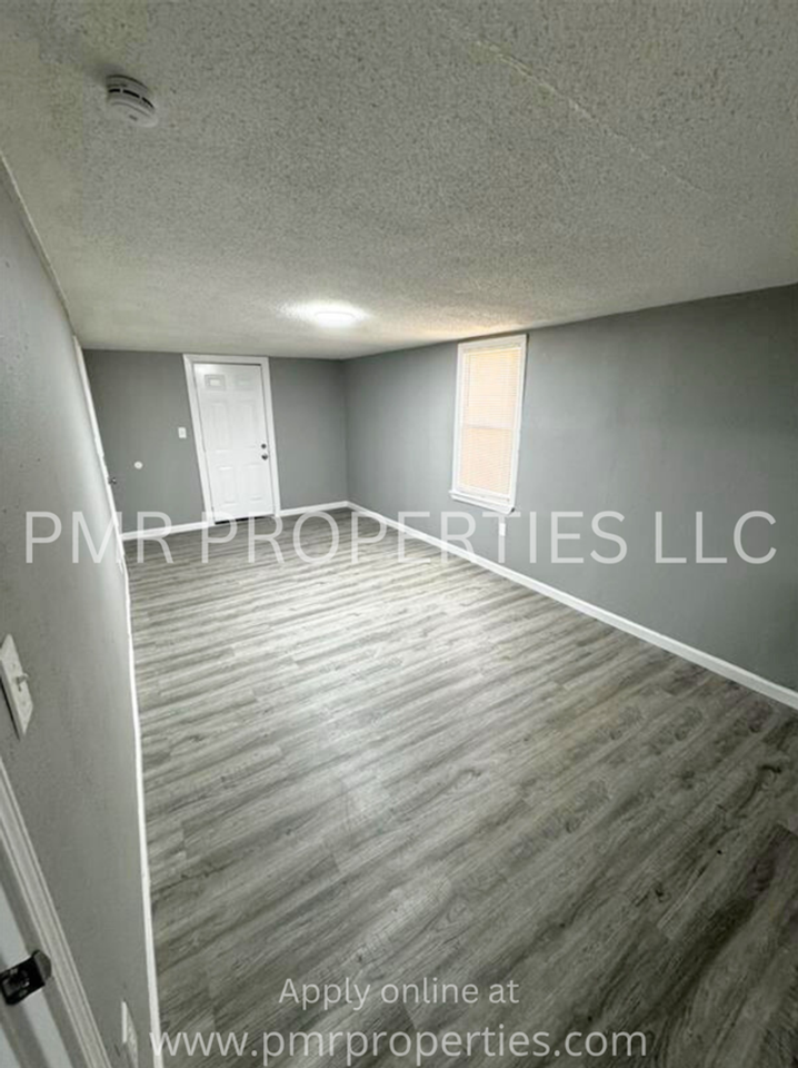 1804 Nw Kingsbury Ave - Photo 4 of 12