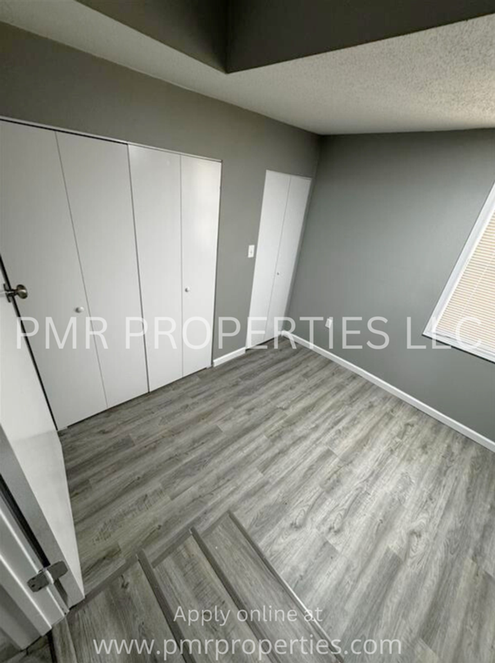 1804 Nw Kingsbury Ave - Photo 7 of 12