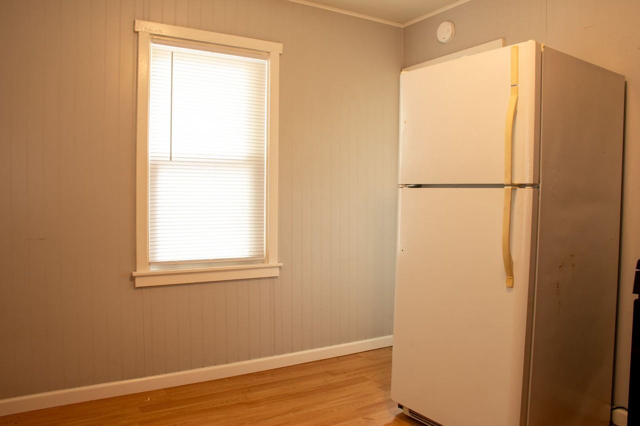 144 Victory Dr - Photo 5 of 13