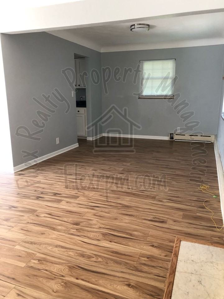 3525 Douglas Rd - Photo 2 of 10