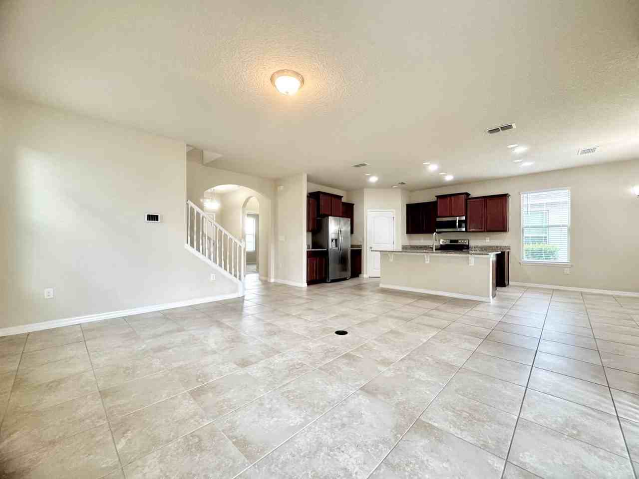 9971 Beach Port Dr - Photo 4 of 20