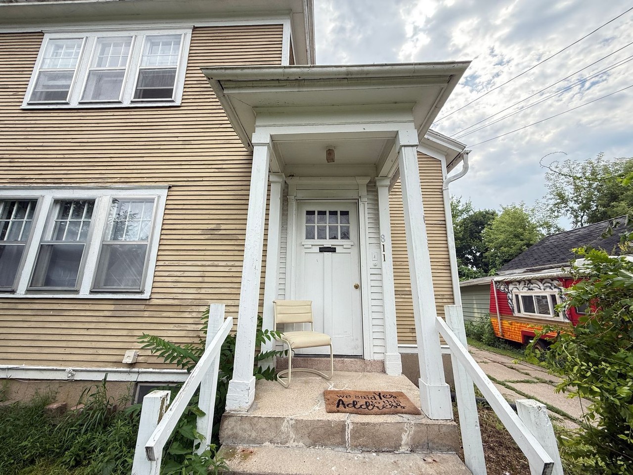 811 2nd St - Photo 2 of 23