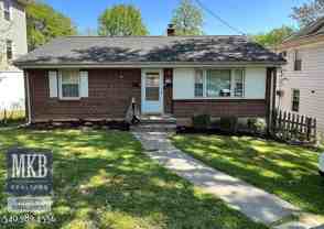 1813 Oxford Avenue Roanoke, VA 24015 - Photo 1 of 1