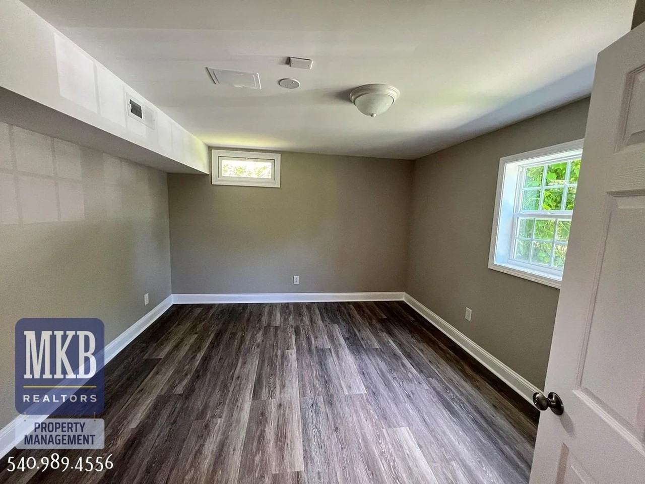 1813 Oxford Avenue Roanoke, VA 24015 - Photo 6 of 10