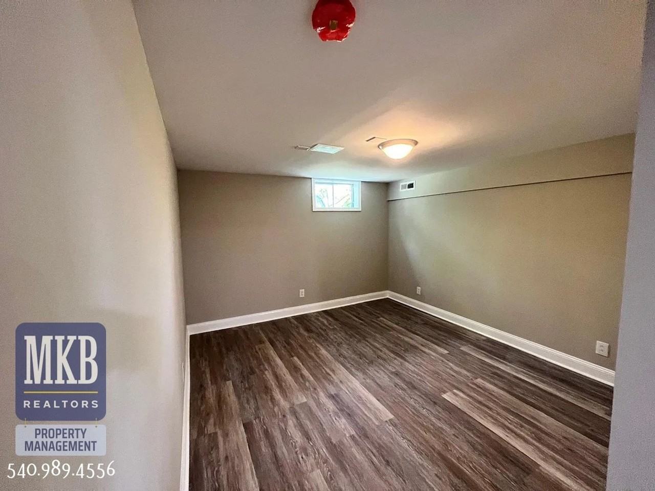 1813 Oxford Avenue Roanoke, VA 24015 - Photo 7 of 10