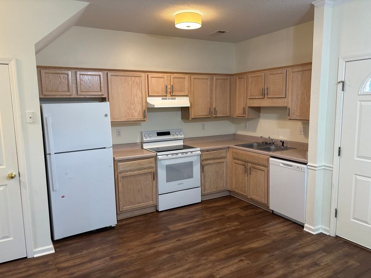 3120 Anderson Rd - Photo 2 of 5