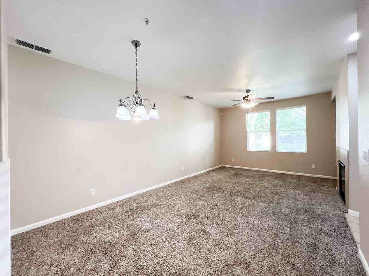 8344 Crystal Walk Cir - Photo 5 of 40