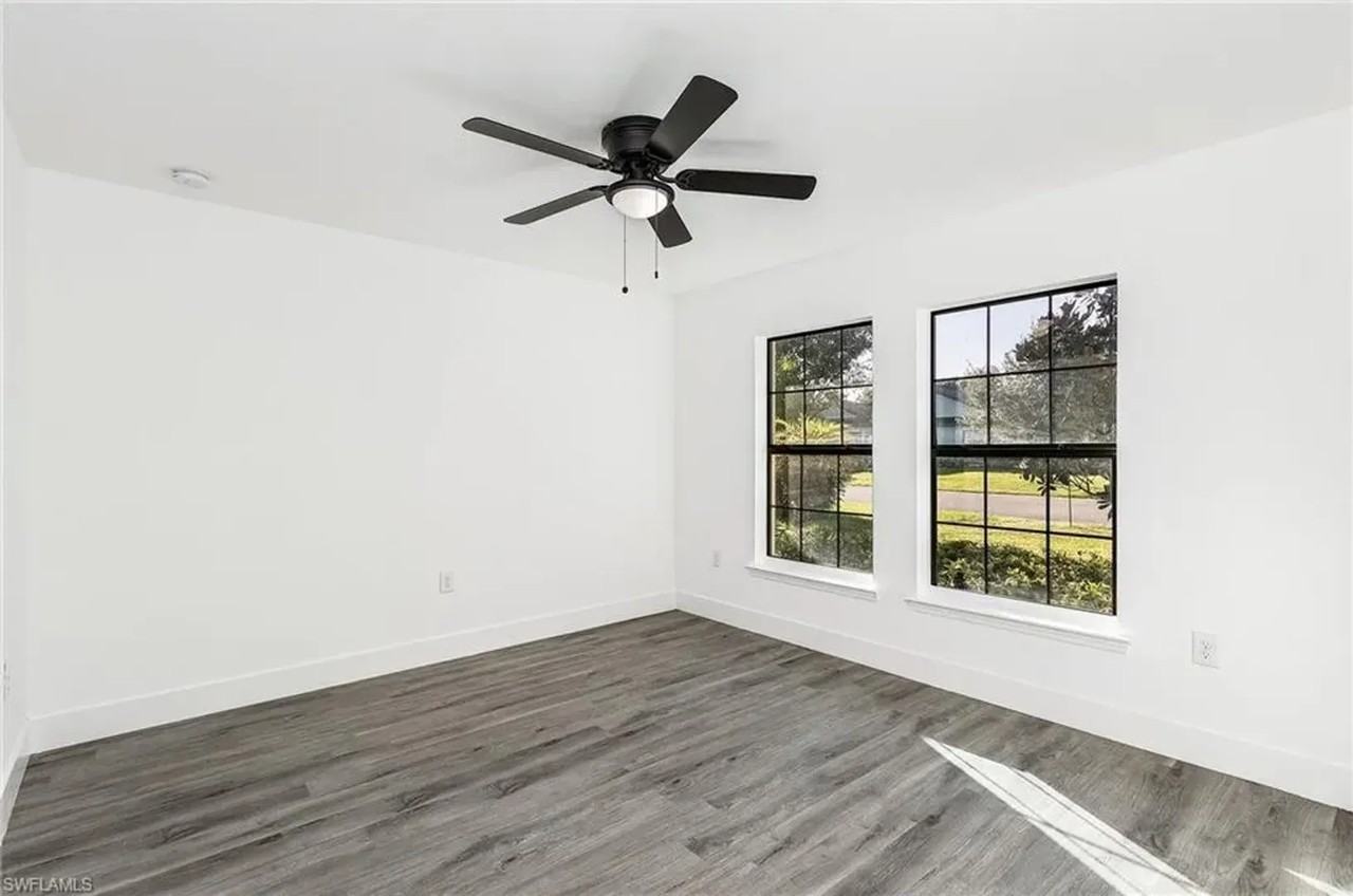 306 Shadow Lakes Dr - Photo 3 of 13