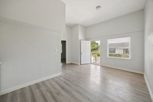 featured image of 1007 W Saint Charles St