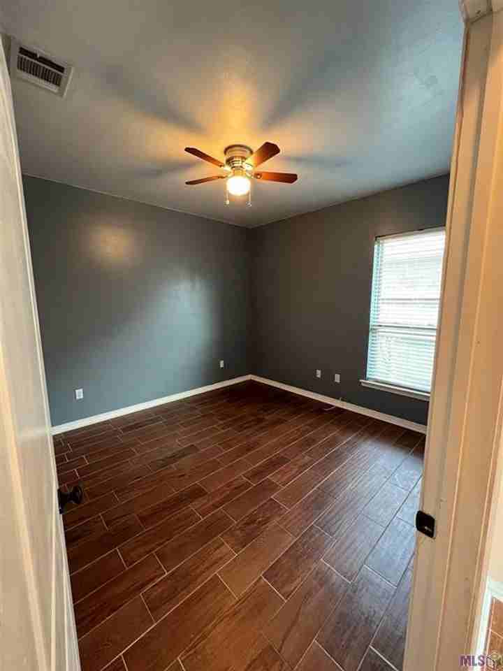 9437 Redwood Lake Blvd - Photo 4 of 21